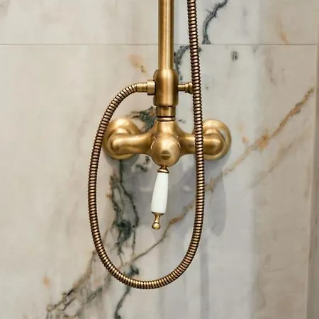 Apaggio Boutique House *