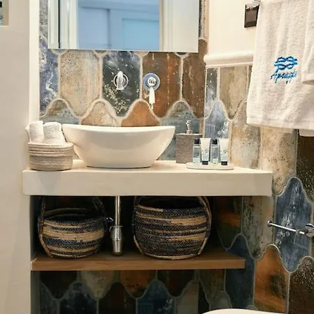 Apaggio Boutique House