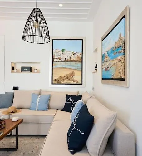 Apaggio Boutique House