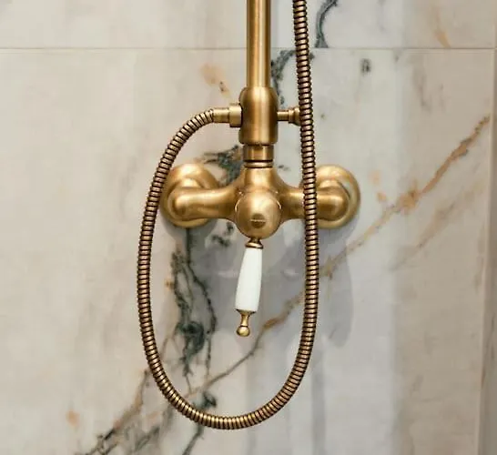 Apaggio Boutique House *