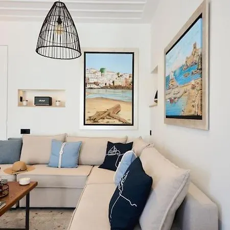Apaggio Boutique House